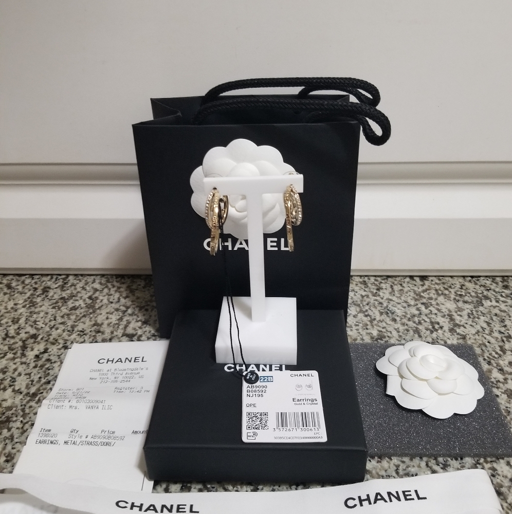 Chanel CC Gold & Christals Earnings - Picture 11 of 16